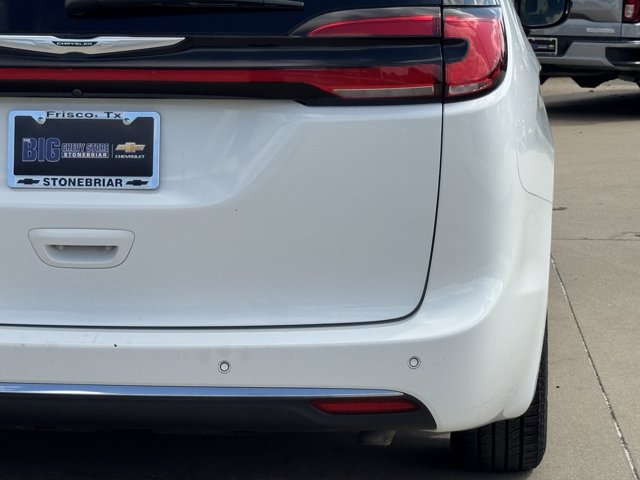 Used 2024 Chrysler Pacifica Touring-L FWD image 7