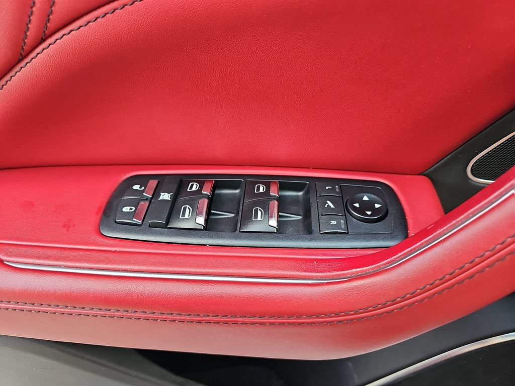 Used 2019 Maserati Levante GranLusso AWD/4WD image 27