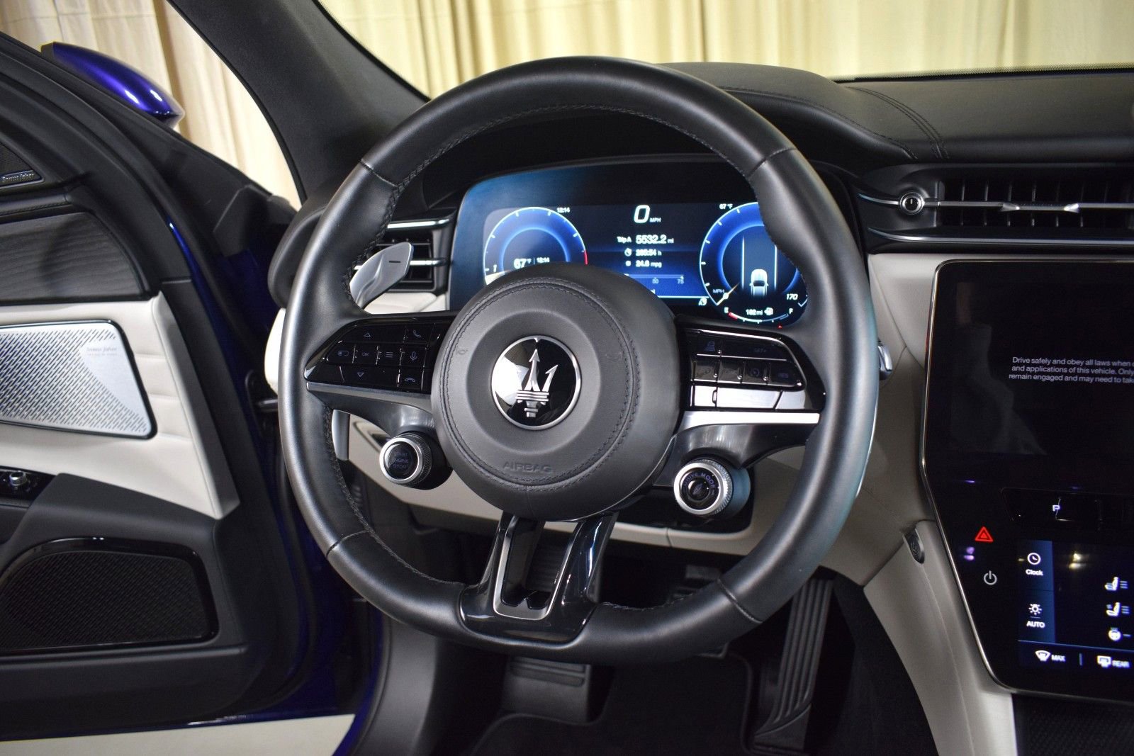 Used 2023 Maserati Grecale Modena AWD/4WD image 28