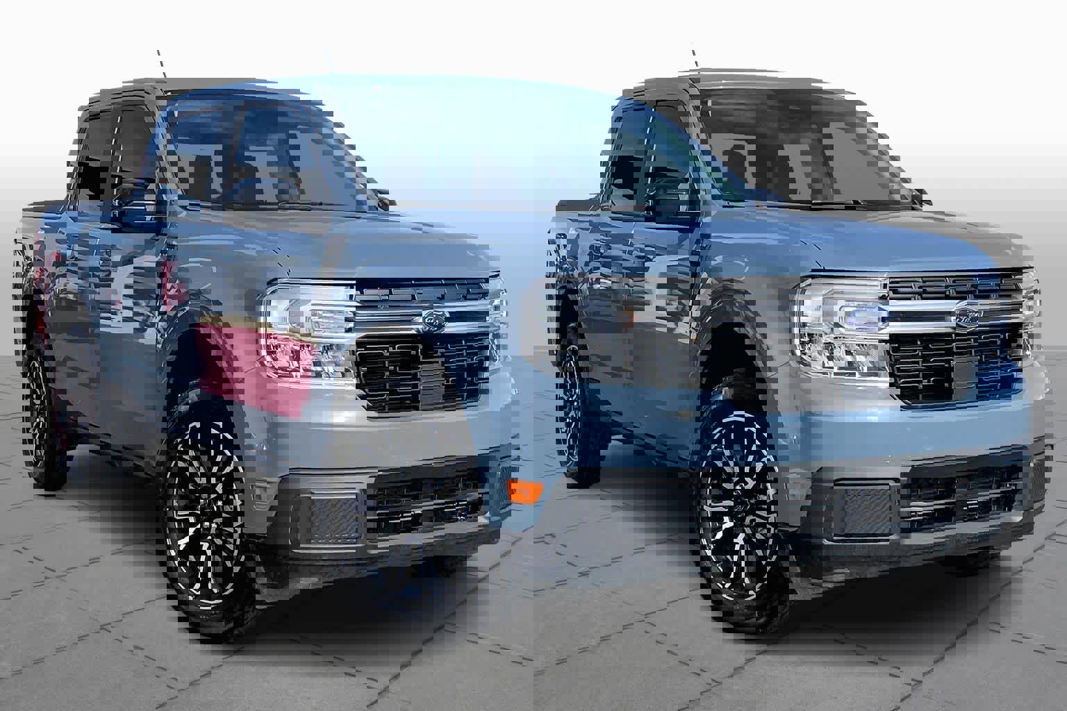 Certified 2024 Ford Maverick Lariat image 3