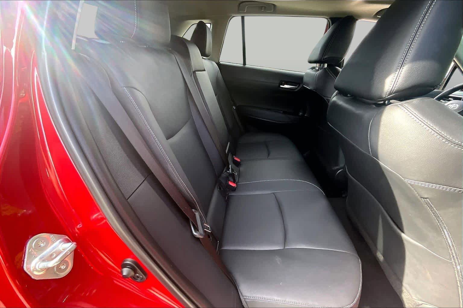 Used 2024 Toyota Corolla Cross XLE w/ Convenience Package AWD/4WD image 21