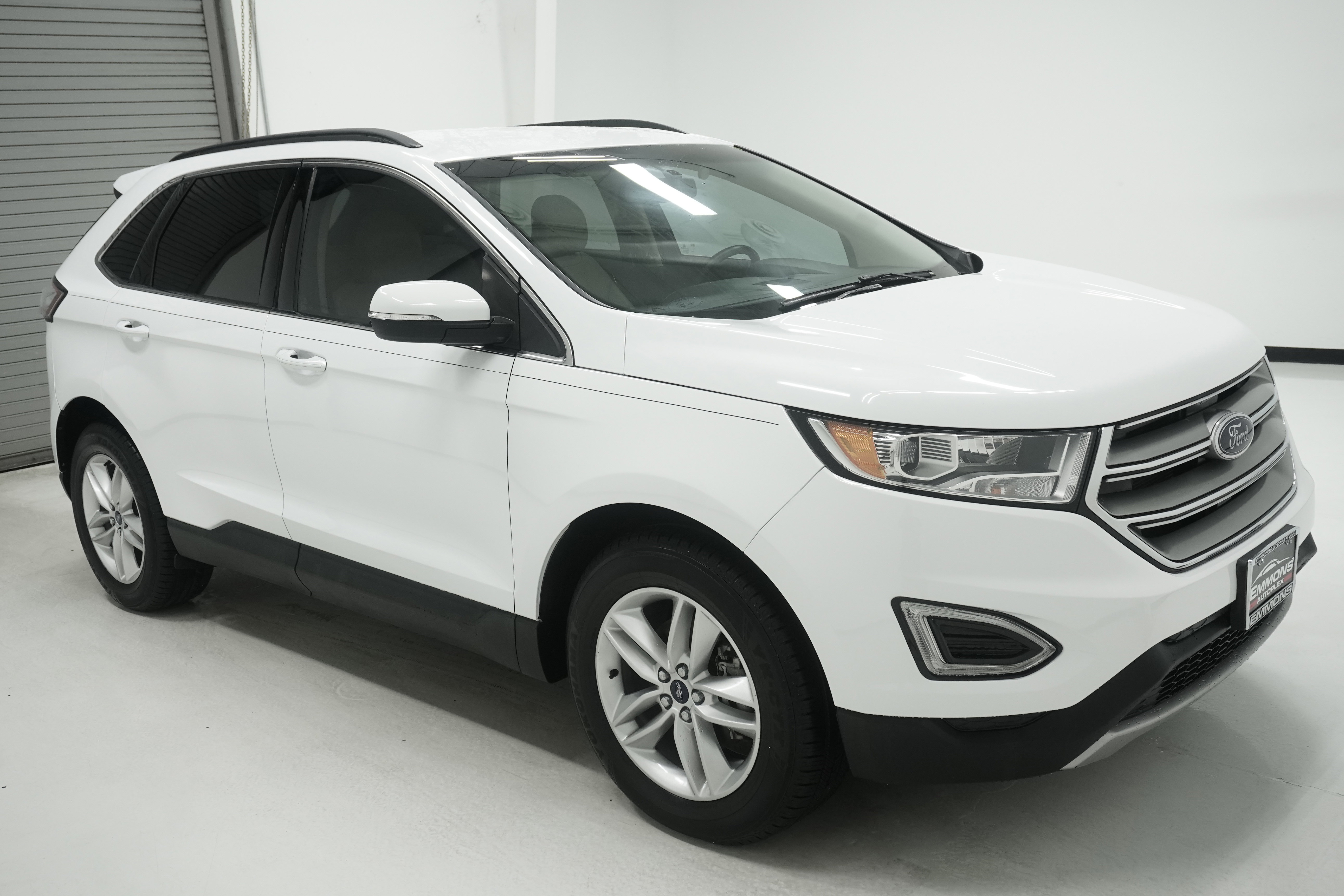 Used 2016 Ford Edge SEL w/ Equipment Group 201A FWD image 3