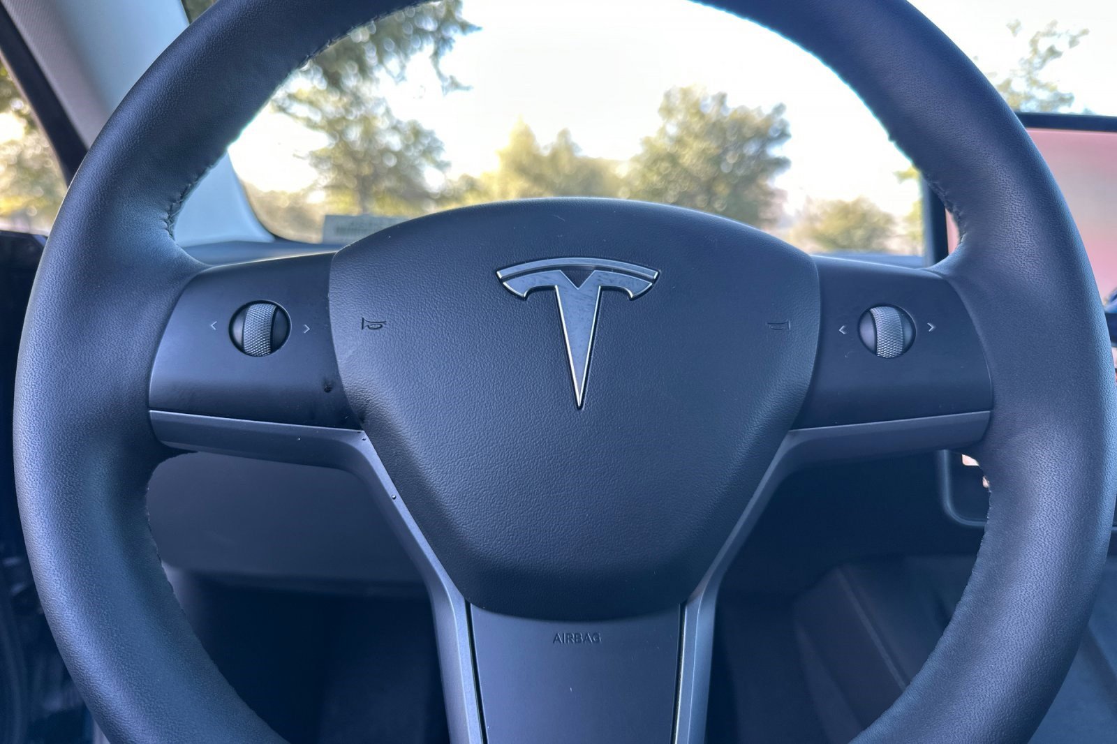 Used 2022 Tesla Model 3 Standard Range image 28