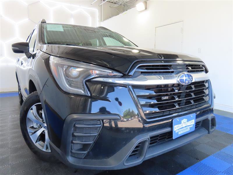 Used 2023 Subaru Ascent Premium image 3