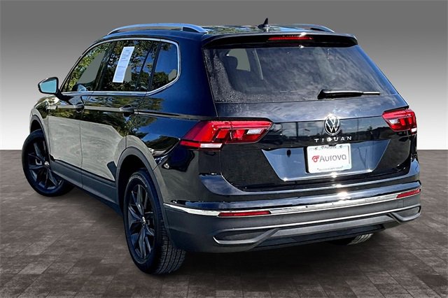 Used 2024 Volkswagen Tiguan Wolfsburg Edition image 4