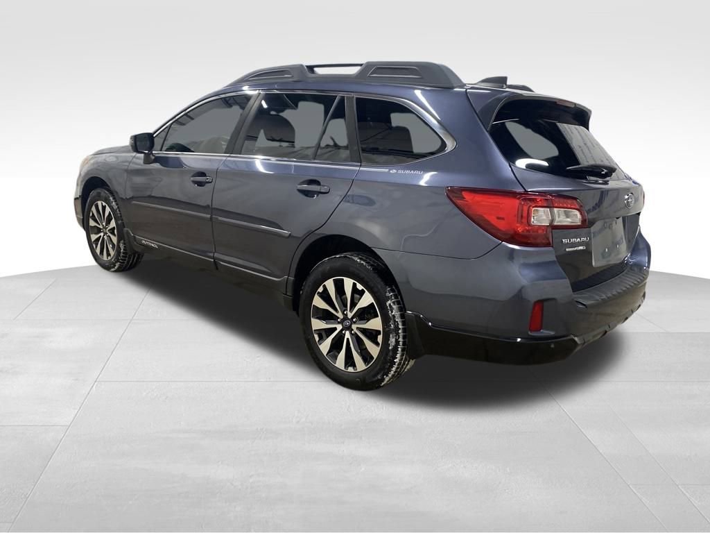 Used 2017 Subaru Outback 2.5i Limited image 2