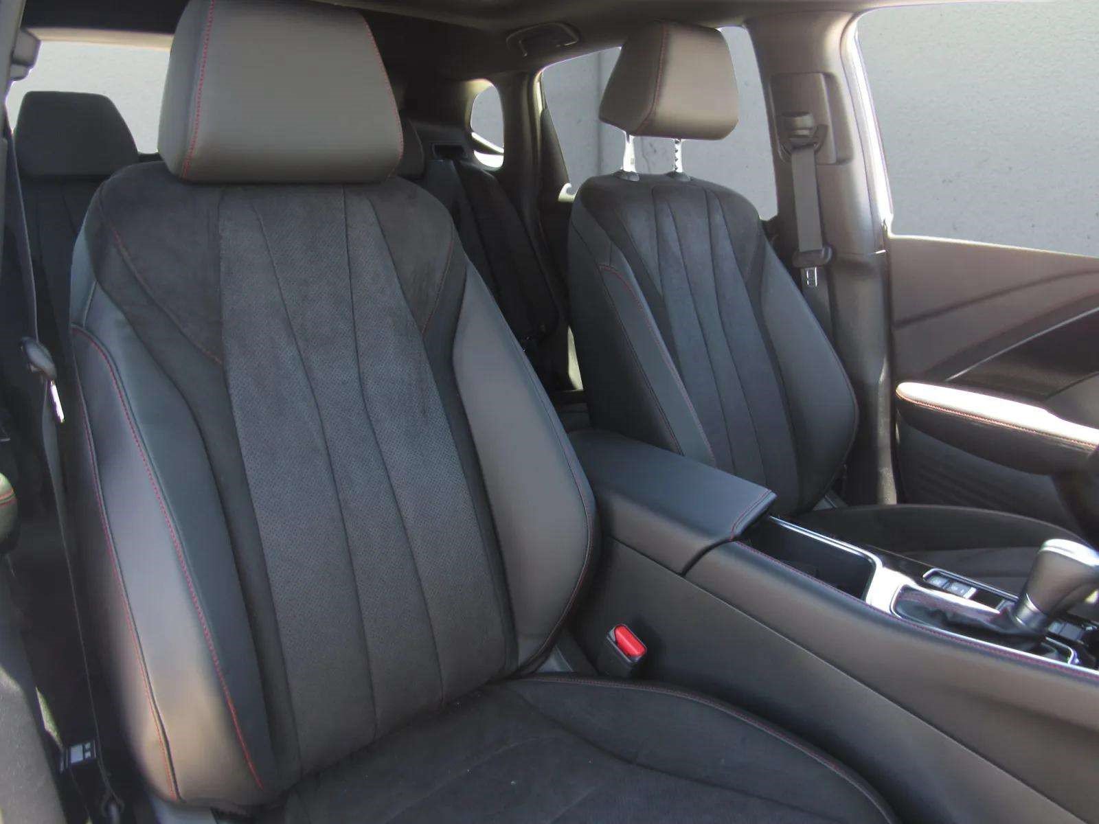 Certified 2025 Acura ADX A-Spec FWD image 11
