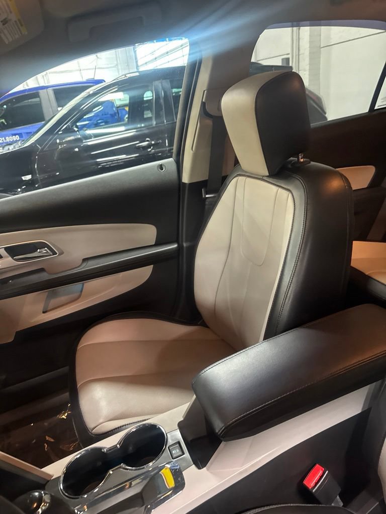 Used 2016 Chevrolet Equinox LTZ w/ Enhanced Convenience Package AWD/4WD image 8