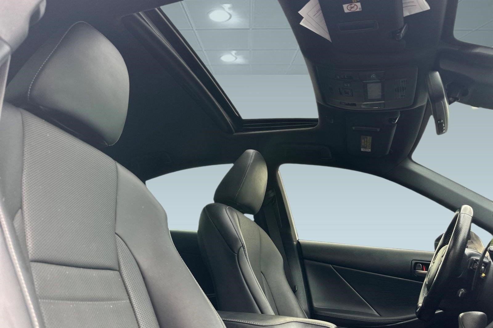 Used 2021 Lexus IS 350 F Sport w/ Navigation Package image 30