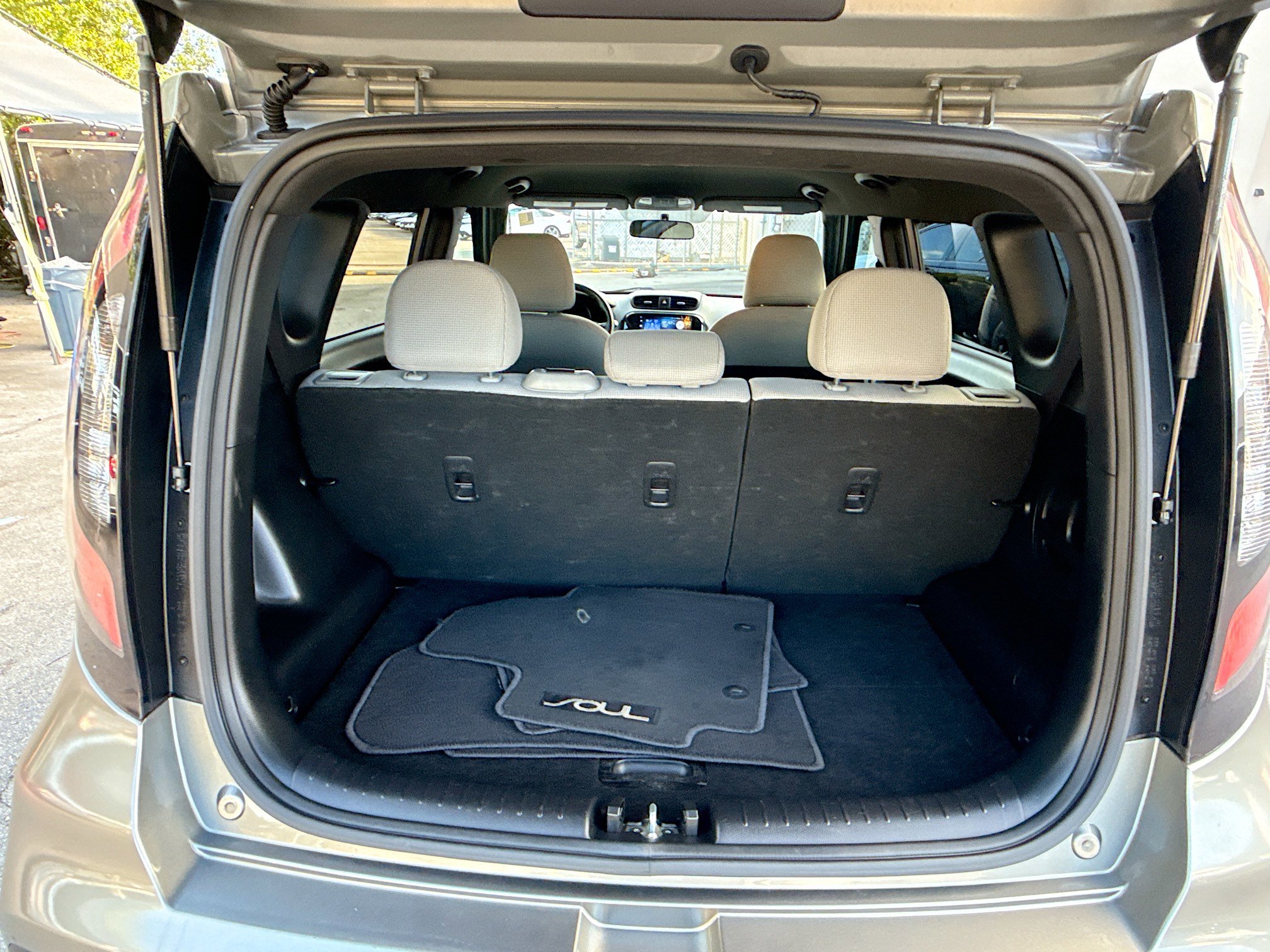 Used 2019 Kia Soul FWD image 25