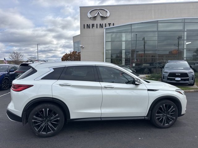 Certified 2022 INFINITI QX50 Luxe w/ Appearance Package image 4