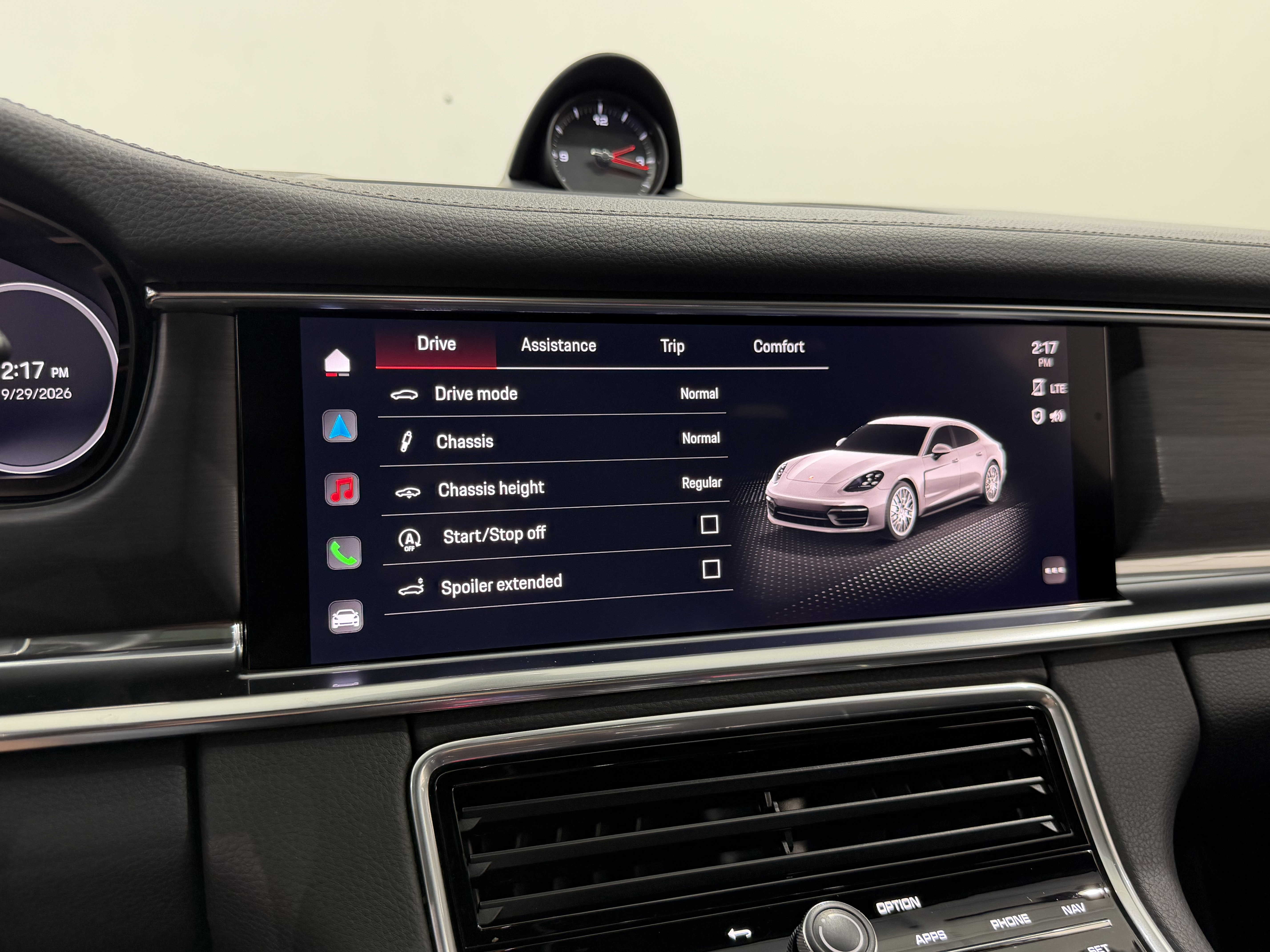 Certified 2023 Porsche Panamera 4 Platinum Edition AWD/4WD image 45