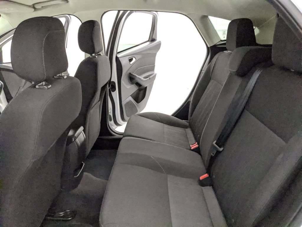 Used 2018 Ford Focus SE FWD image 16