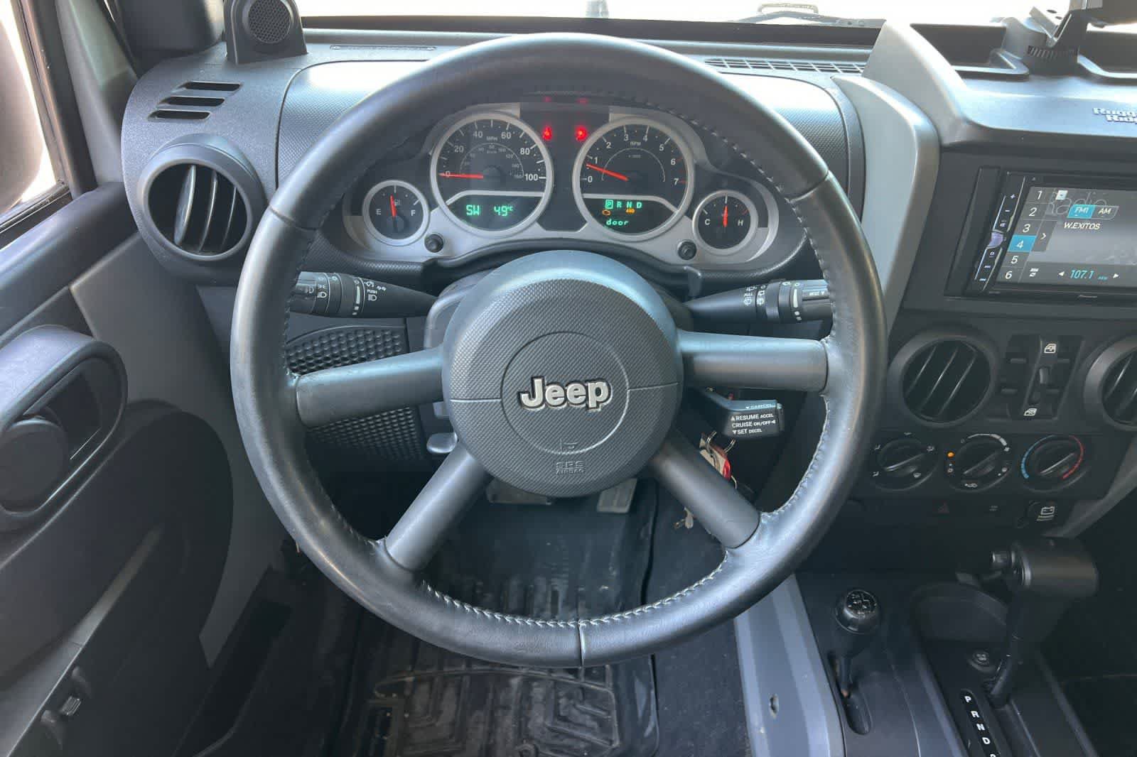 Used 2007 Jeep Wrangler Unlimited Sahara AWD/4WD image 16