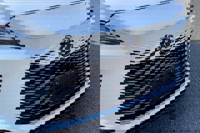 Used 2025 Lexus RX 350 Premium w/ Accessory Package image 30