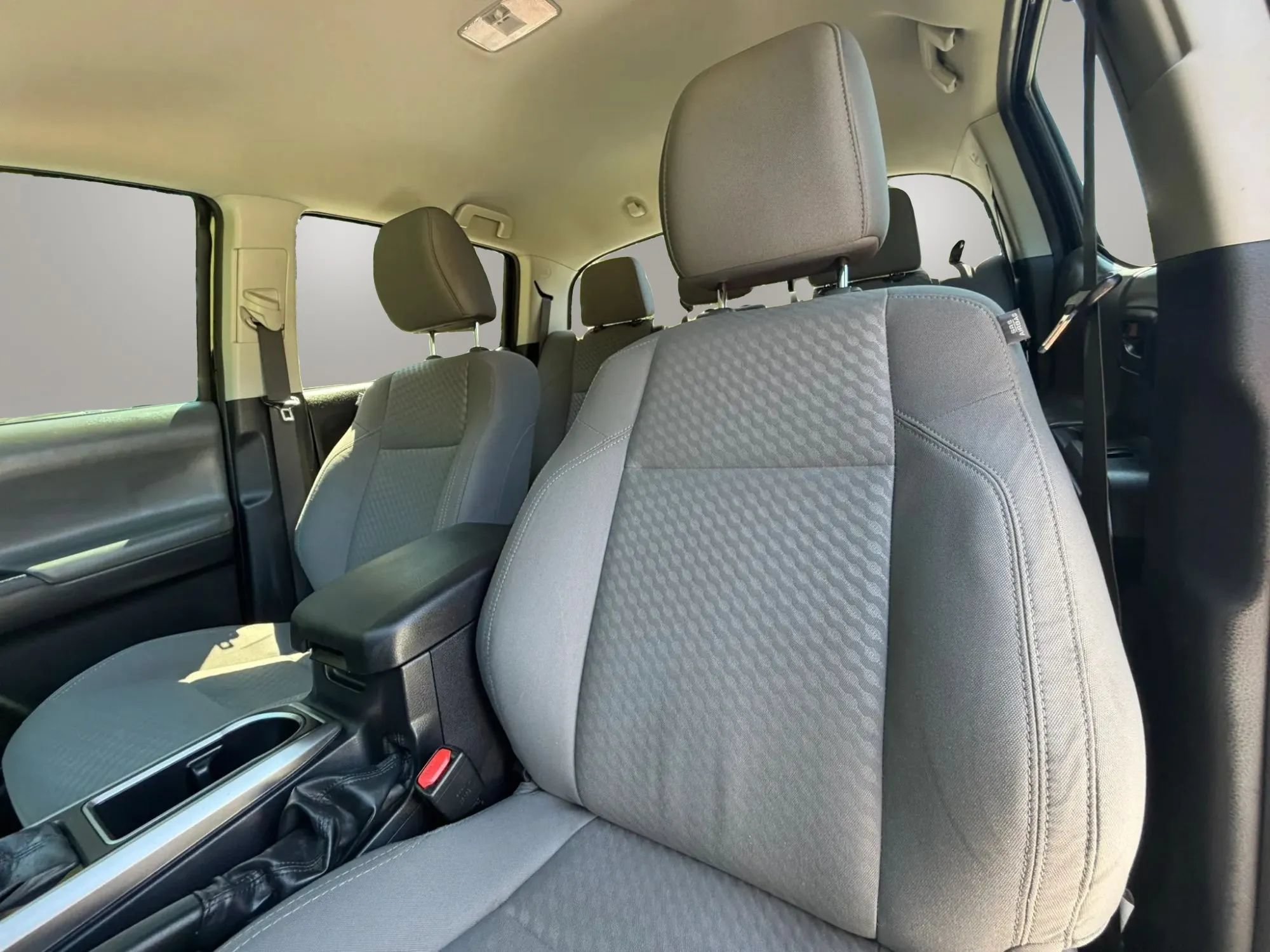Used 2023 Toyota Tacoma SR5 RWD image 7