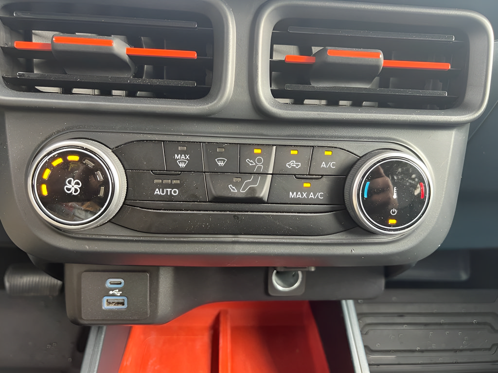 Used 2024 Ford Maverick XLT FWD image 26