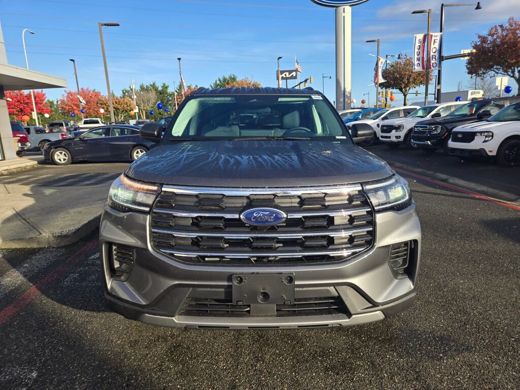 New 2026 Ford Explorer Active AWD/4WD image 2