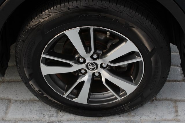 Used 2018 Toyota RAV4 XLE image 50