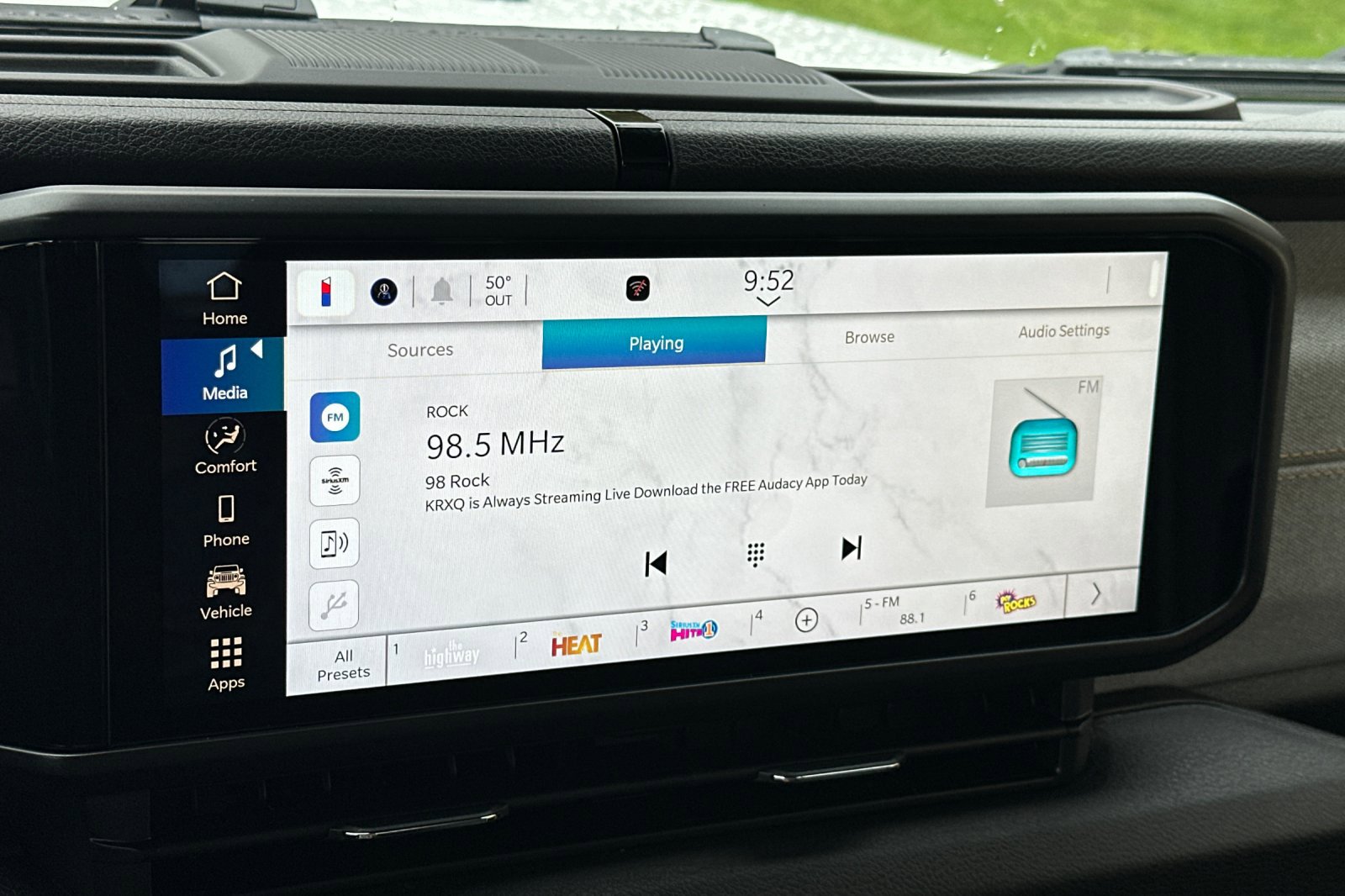 New 2026 Jeep Gladiator Sport image 16