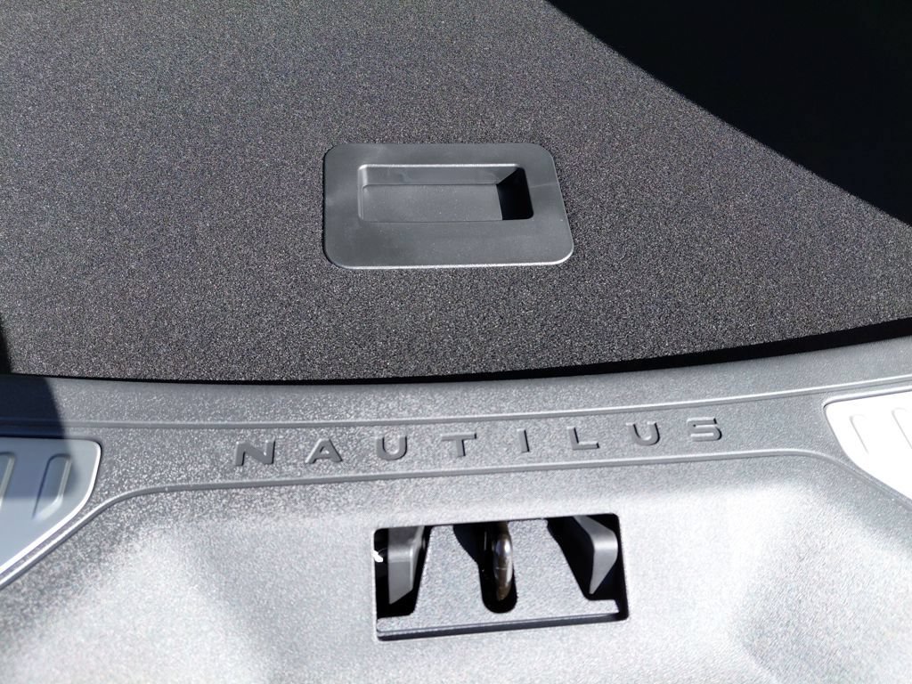 New 2026 Lincoln Nautilus Premier AWD/4WD image 21