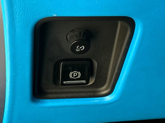 Used 2021 Chevrolet Corvette Stingray Convertible w/ 1LT image 20