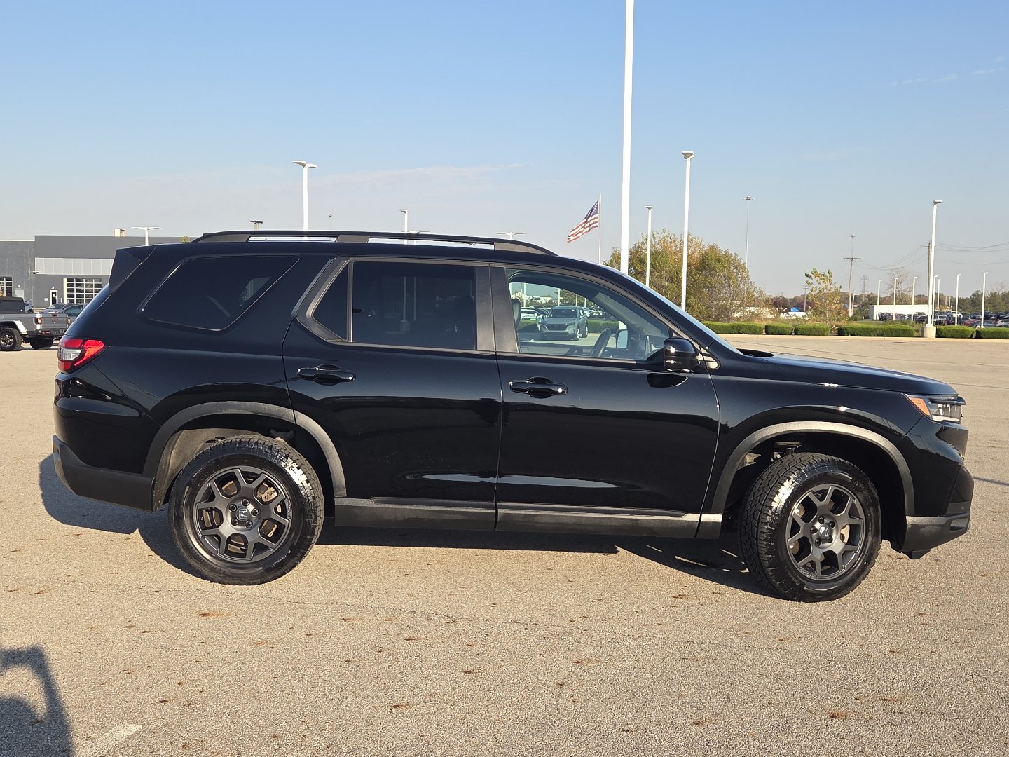 Used 2023 Honda Pilot TrailSport image 19