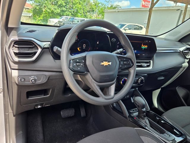 Used 2025 Chevrolet TrailBlazer LT AWD/4WD image 15