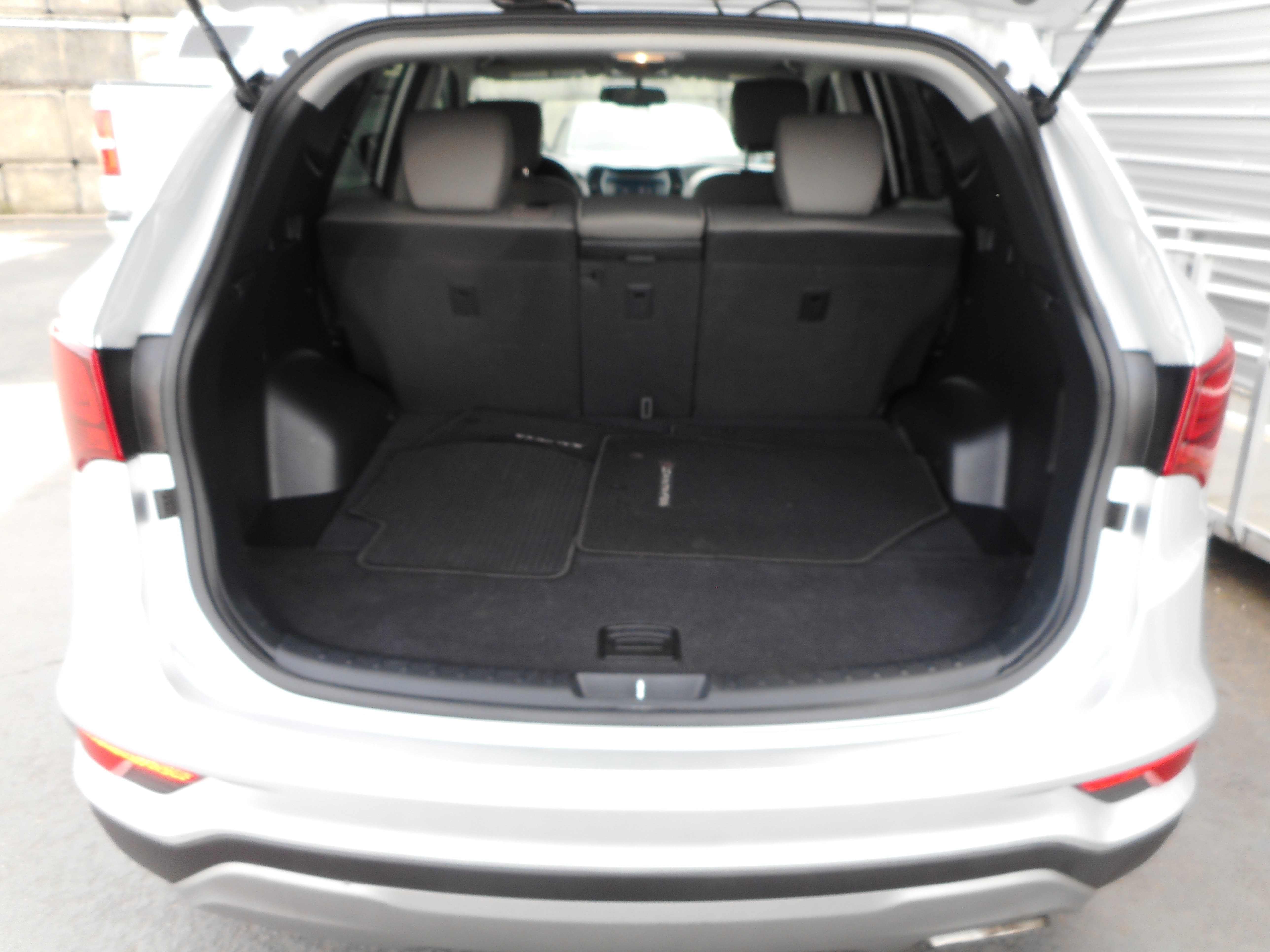 Used 2018 Hyundai Santa Fe Sport w/ 2.4L Value Package 02 AWD/4WD image 22