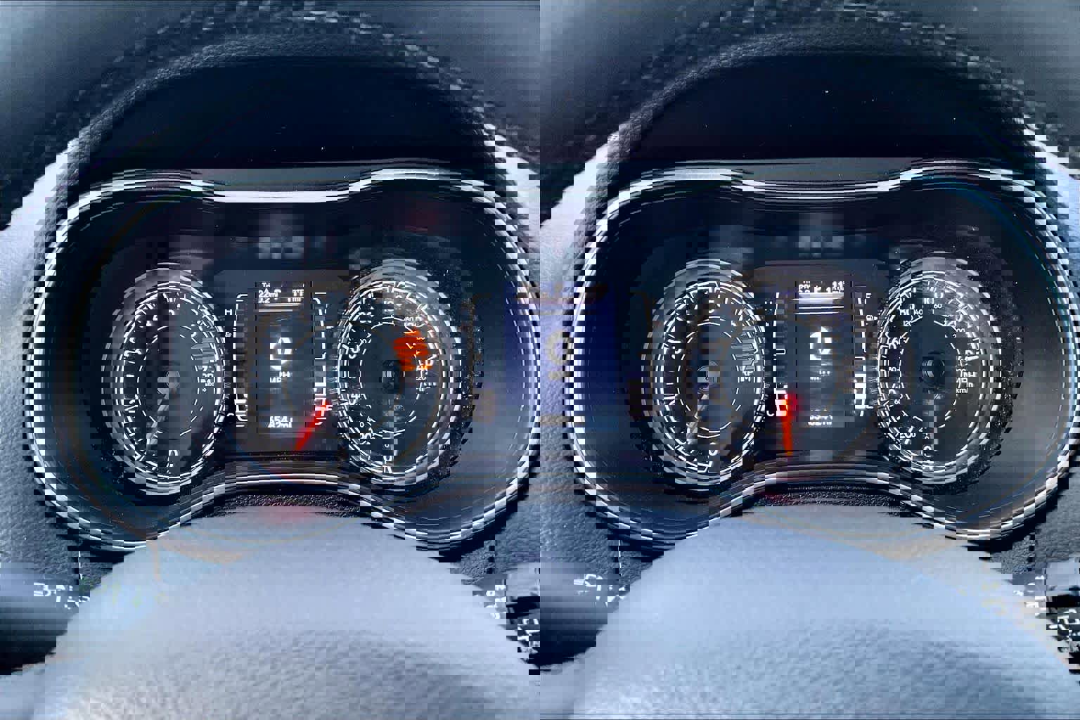 Used 2019 Jeep Cherokee Latitude Plus w/ Cold Weather Group image 23