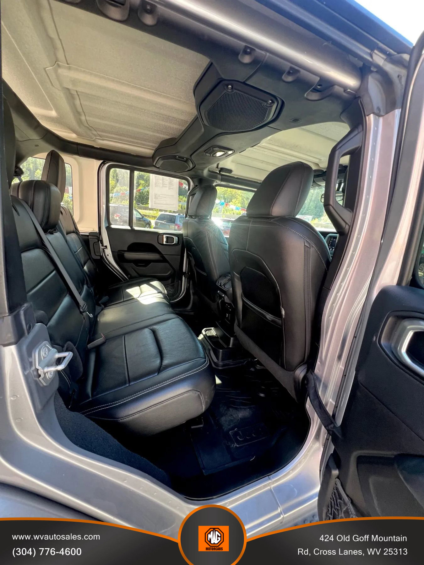 Used 2018 Jeep Wrangler Unlimited Sahara w/ Dual Top Group image 15