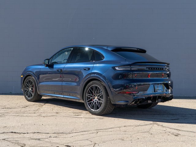 New 2026 Porsche Cayenne GTS image 3