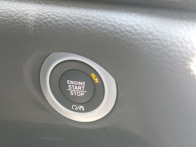 New 2026 Chrysler Pacifica Select w/ S Appearance Package FWD image 24