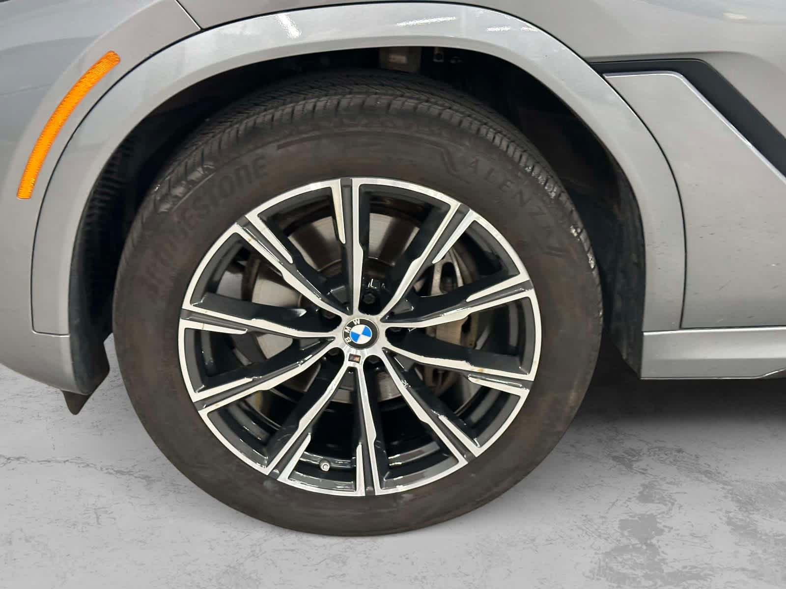 Used 2025 BMW X6 xDrive40i AWD/4WD image 10