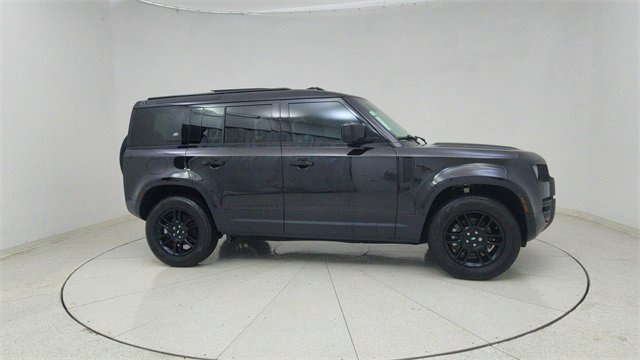Used 2024 Land Rover Defender 110 S image 64