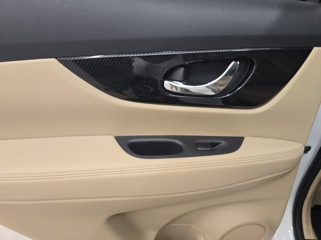 Used 2019 Nissan Rogue SL w/ Premium Package FWD image 18