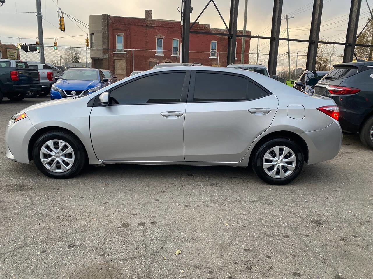 Used 2014 Toyota Corolla L FWD image 10