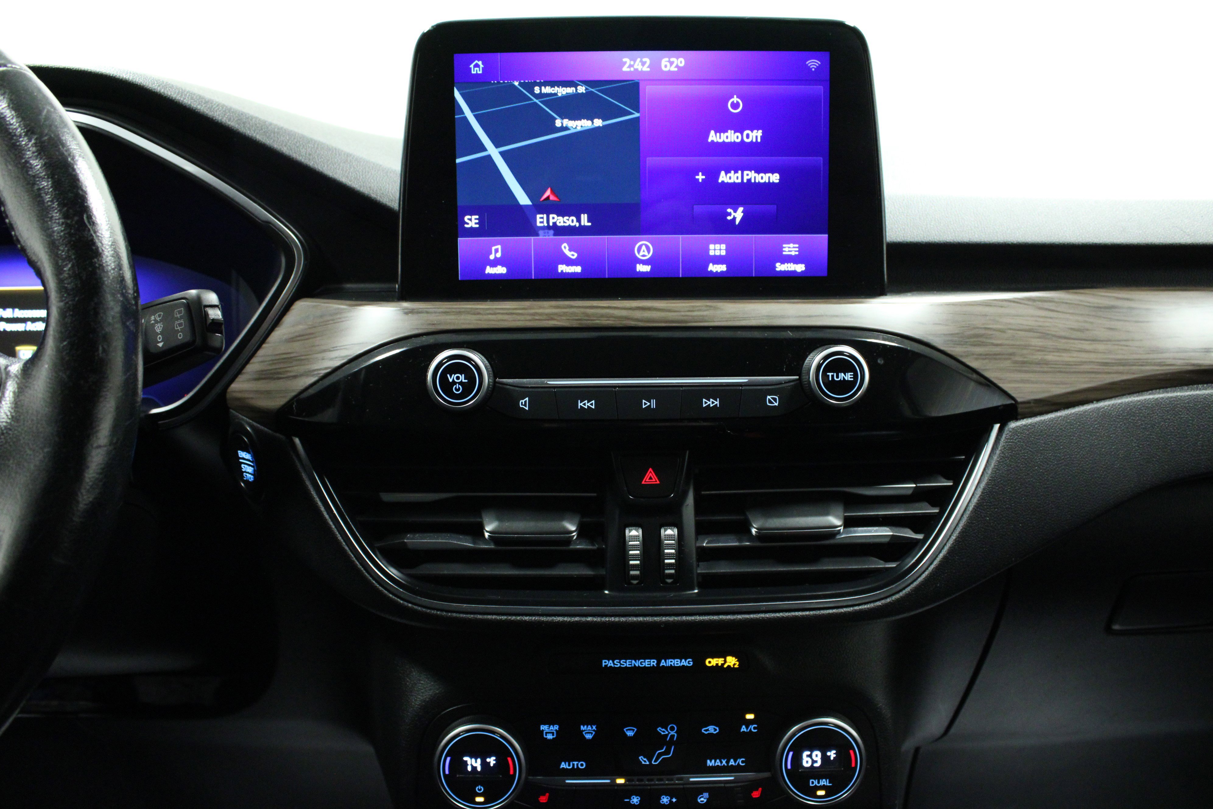 Used 2020 Ford Escape Titanium image 20