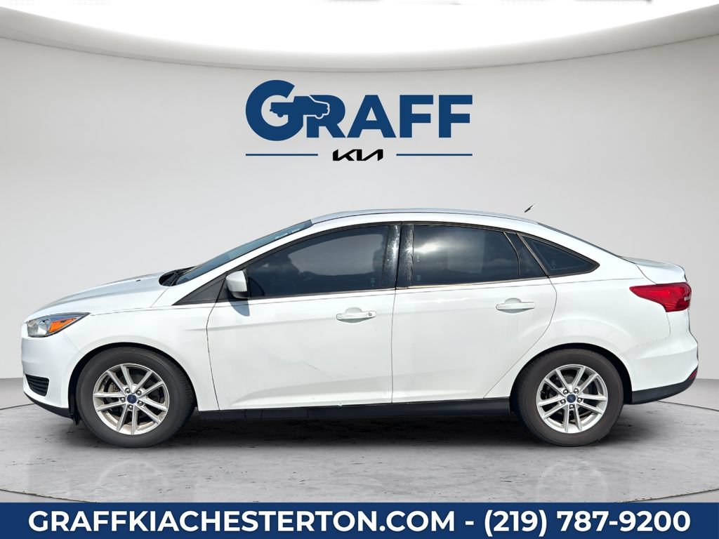 Used 2018 Ford Focus SE FWD image 4