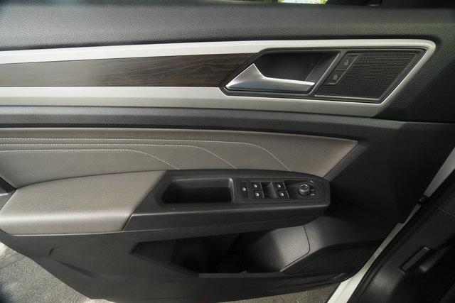 Used 2022 Volkswagen Atlas SE FWD image 11