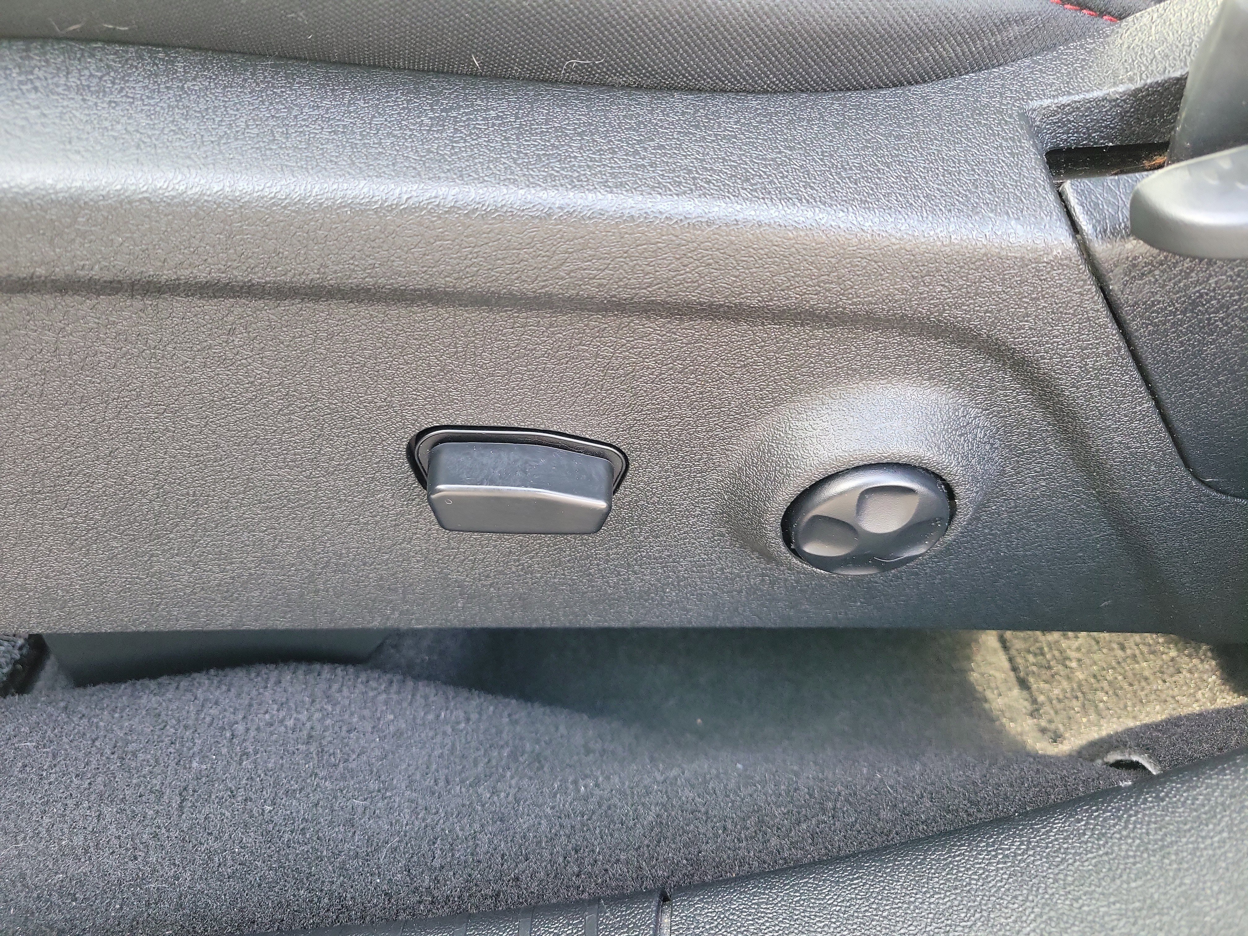 Used 2018 Dodge Journey GT image 23