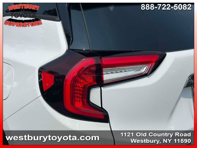Used 2024 GMC Terrain AT4 w/ Tech Package AWD/4WD image 14