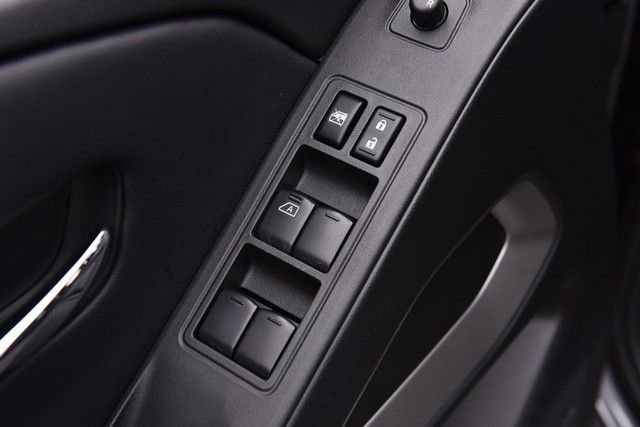 Certified 2025 Nissan Frontier SV w/ SV Convenience Package image 10