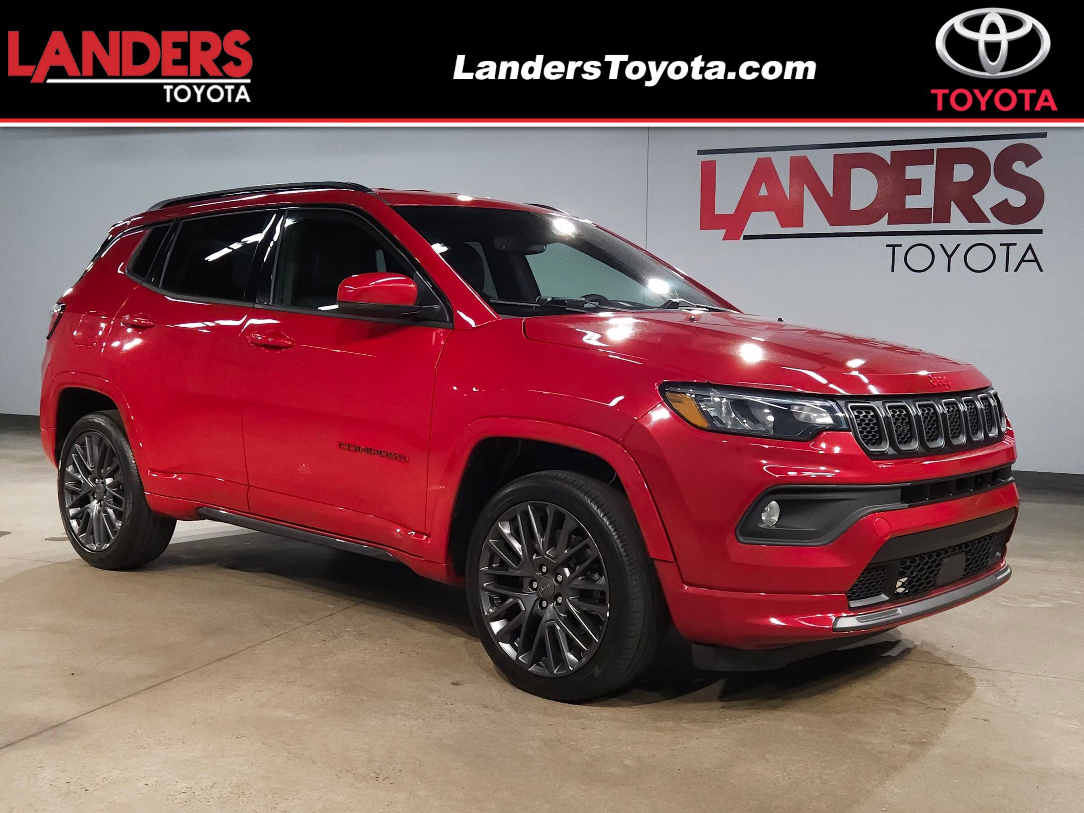 Used 2023 Jeep Compass Limited AWD/4WD image 1