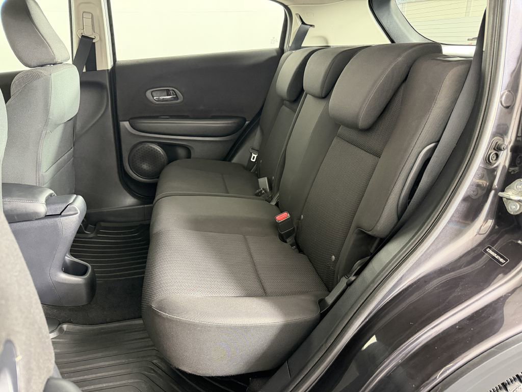 Used 2018 Honda HR-V LX image 19