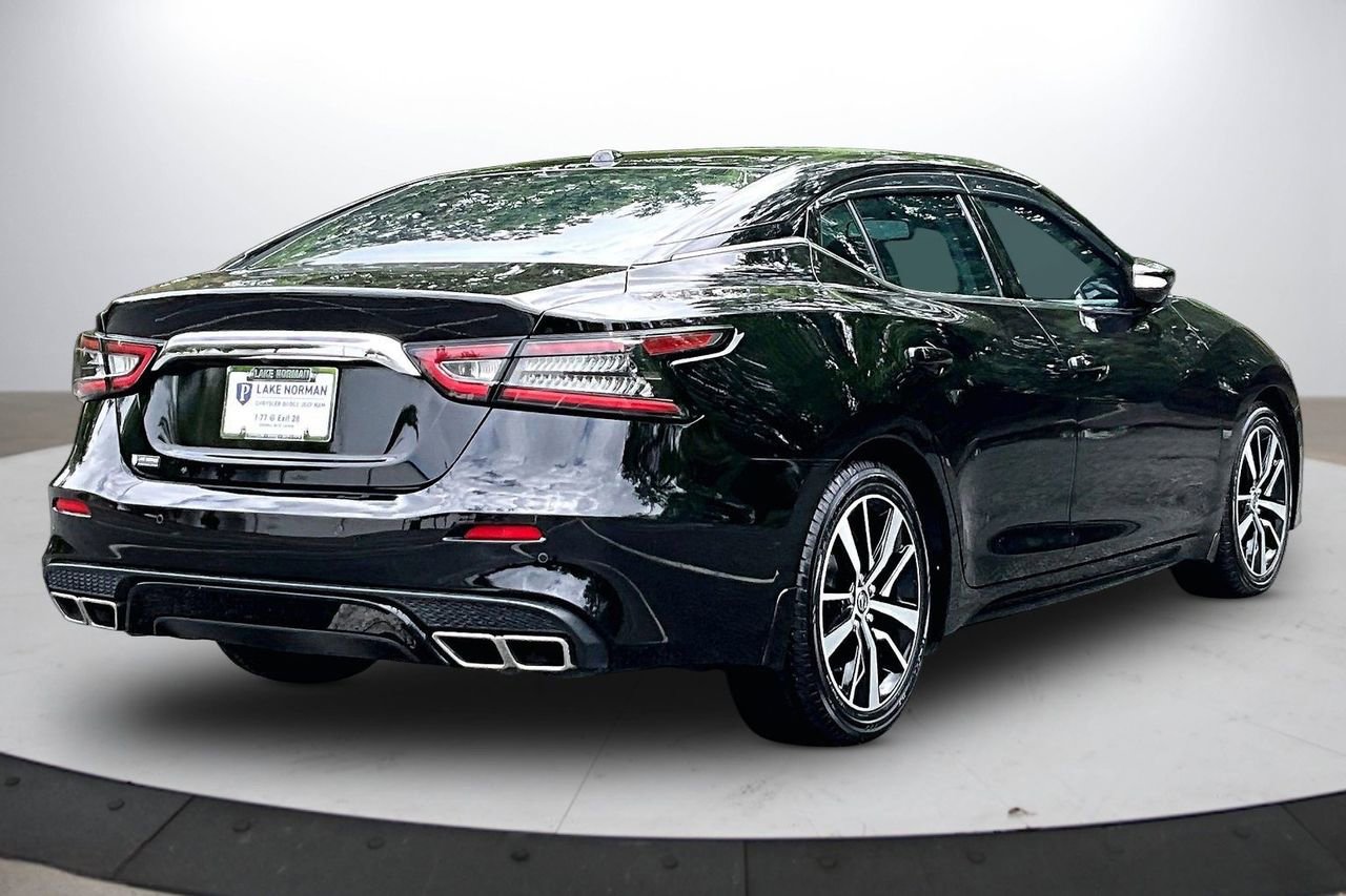 Used 2021 Nissan Maxima 3.5 SV w/ Floor Mat Group FWD image 9