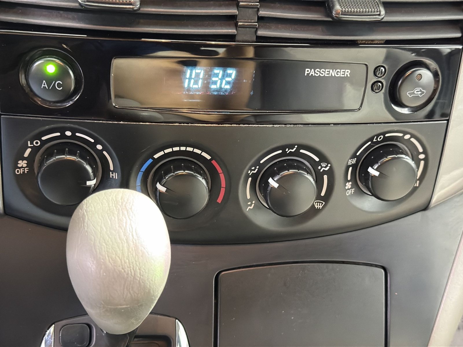 Used 2009 Toyota Sienna LE FWD image 14