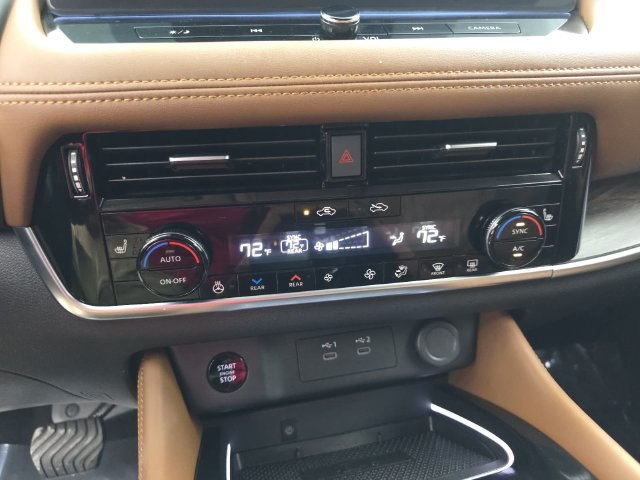 Used 2025 Nissan Rogue Platinum w/ Tech Package FWD image 24