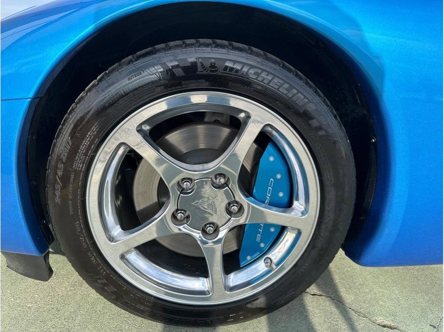 Used 2000 Chevrolet Corvette Coupe w/ Memory Pkg image 18