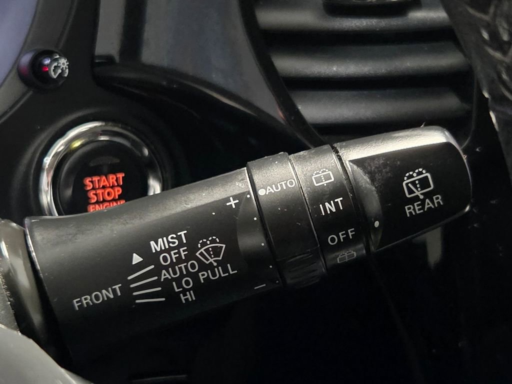 Used 2020 Mitsubishi Outlander SEL image 23